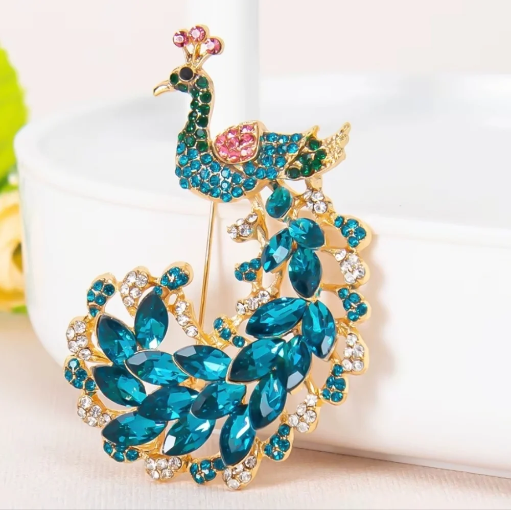 🌺 Peacock Rhinestone And Jewel Brooch Peacock Accessories Peacock Jewelry